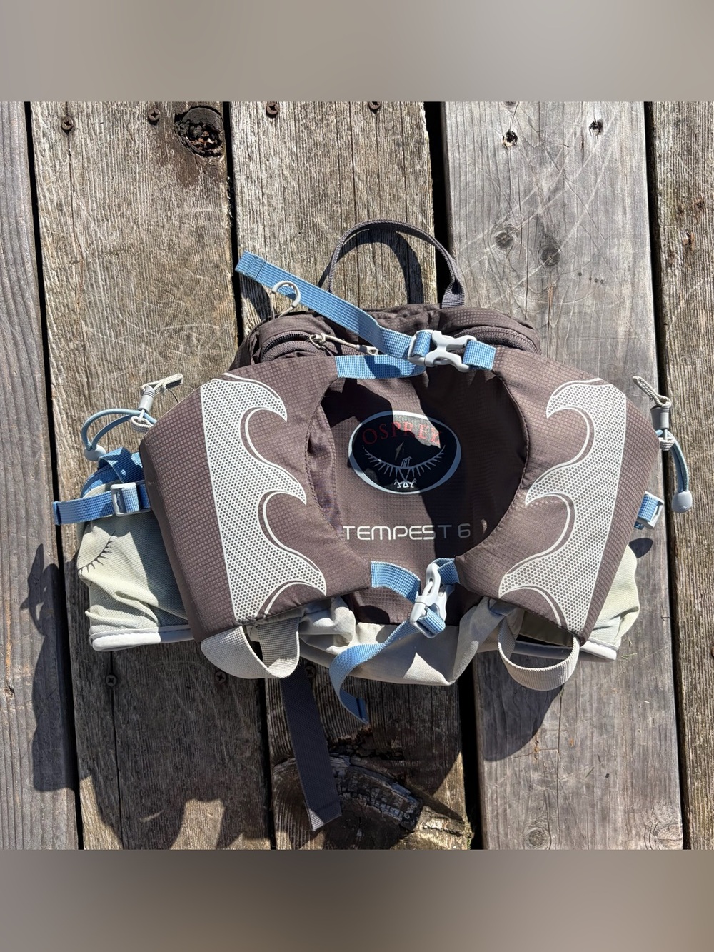 OSPREY Tempest 6 Hydration Waist Pack in Brown and Light Blue